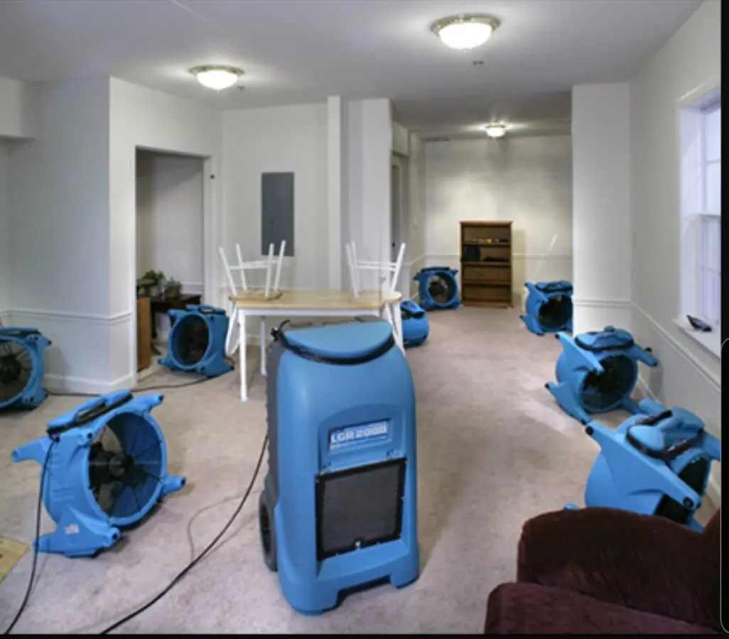 Air movers and dehumidifier setup for Water Extraction & Removal in Selah